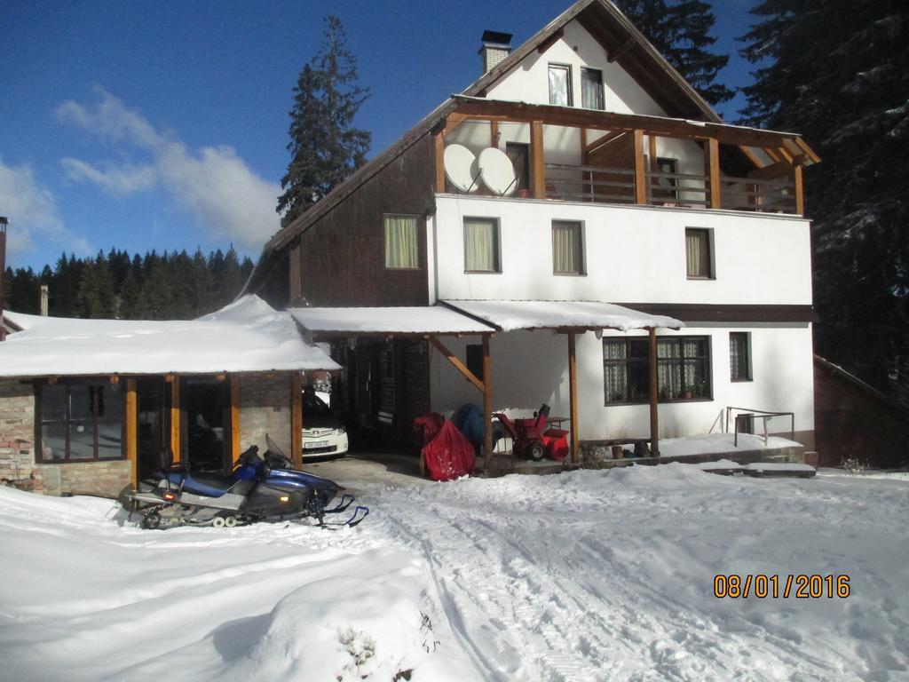 Bed And Breakfast Vila Lala Jahorina Extérieur photo